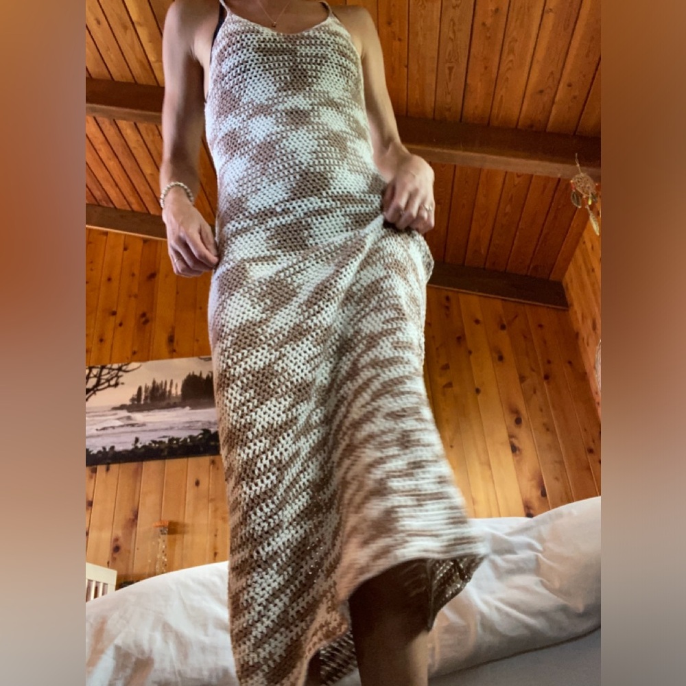 Acacia ipo crochet dress in pebble